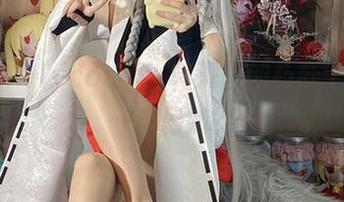 白栎Shirlycos秀：鸣潮里的朽叶千咲分我一半何妨？