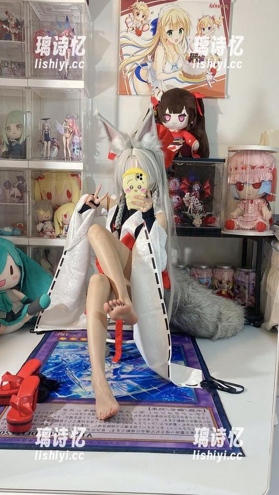 白栎Shirly 白栎Shirlycos秀:鸣潮里的朽叶千咲分我一半何妨?