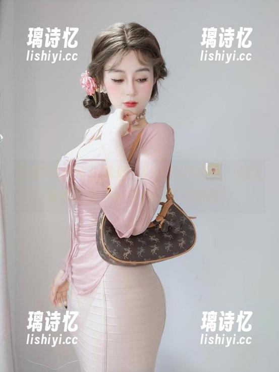 白银81 白银81的奇葩瑜伽:什么都不敢说,但大家都想看——呼唤你来选原图!