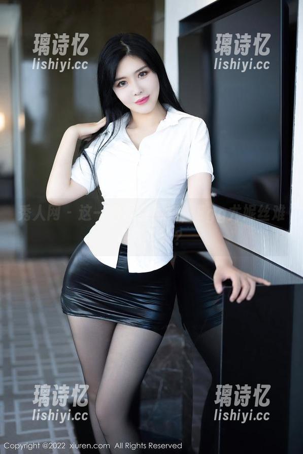秀人网-Egg尤妮丝 秀人网 - 这一组黑白写真,Egg尤妮丝难道不怕冷?