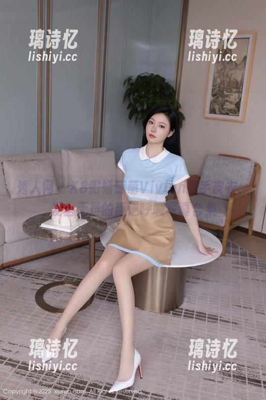 秀人网-K8傲娇萌萌Vivian 秀人网 - K8傲娇萌萌Vivian携手皮衣,发出无声的叛逆呼喊写真合集