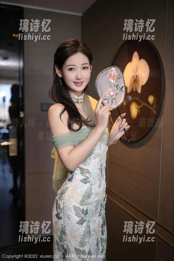 秀人网-tina_甜仔 秀人网 - 办公室里的tina_甜仔:最新图集让你彻底改观打工的含义