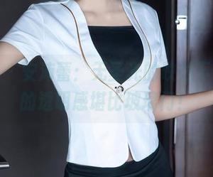 秀人网 – 安沛蕾：无圣光的映衬下，图包的透明感堪比玻璃门！