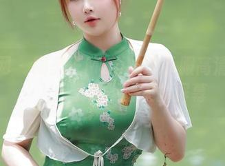 秀人网 – 糯美子Mini的水手服高清合集，入秋了也不愿关掉屏幕