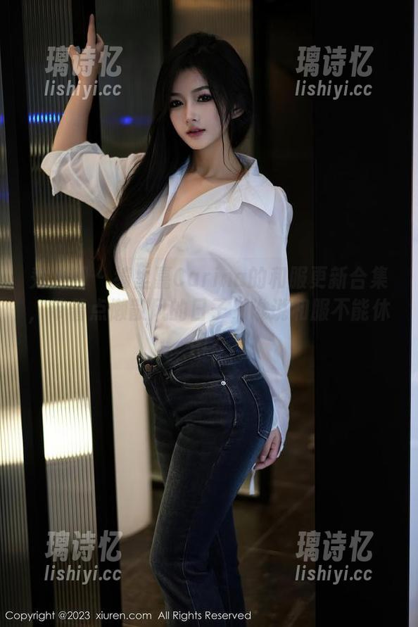 秀人网 - 绮里嘉Carina的和服更新合集，带着点懒散风的日子，谁说和服不能休闲？