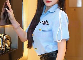 秀人网 – 制服系列：谢小蒽为你送上私拍的‘制服诱惑’！
