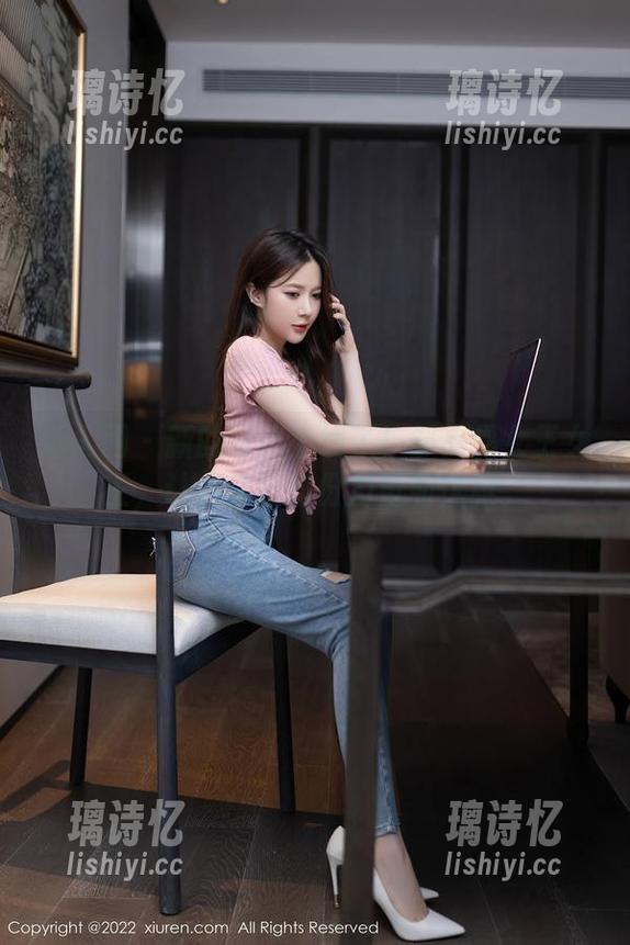 秀人网-邹晶晶女王 秀人网 - 新的写真上线了!邹晶晶女王女王,让你体验这份力量和优雅。