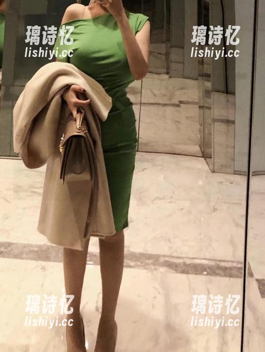 童小芯 微密圈 - 黑丝合集?童小芯把小心机藏得够深的。