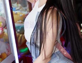 蜜桃社 – 伊琳和泳池，高清画面不容错过，赶紧下载