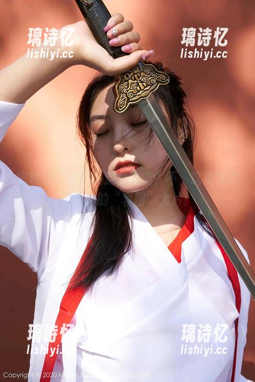 蜜桃社 - 你以为这是剧情？不，这是冰露的写真的“套图”大片！