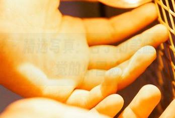 蜜桃社 – 精选写真：杏子的美腿，一场视觉的小冒险