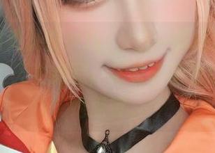 连衣裙和贝儿酱Miki，这一对搭档在照片里简直是天生绝配，站着不动也让人想给她点赞。