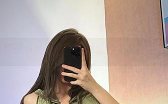 微密圈 – 醇子小姨在线：制服资源，谁在等你来偷瞧？