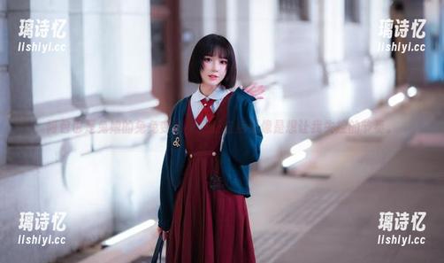 阿包也是兔娘的兔兔变装，更新过后更像是想让我失控的节奏。