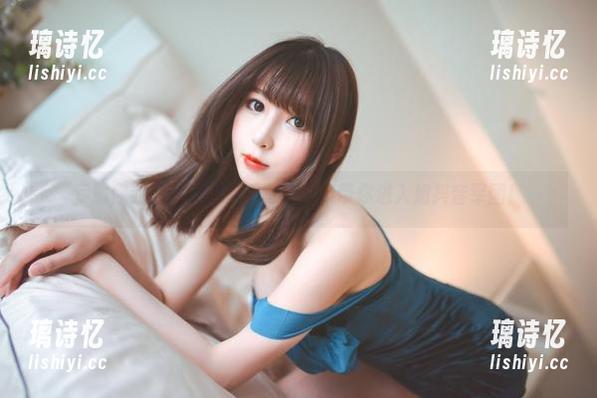 专属你我的雯粥粥姐，写真合集带你进入姐抖音军团！
